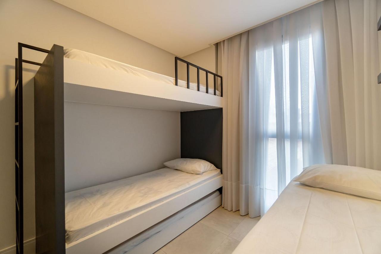 Porto Madero - Apartamento Alto Padrao Em Condo Com Piscina Bombinhas Extérieur photo